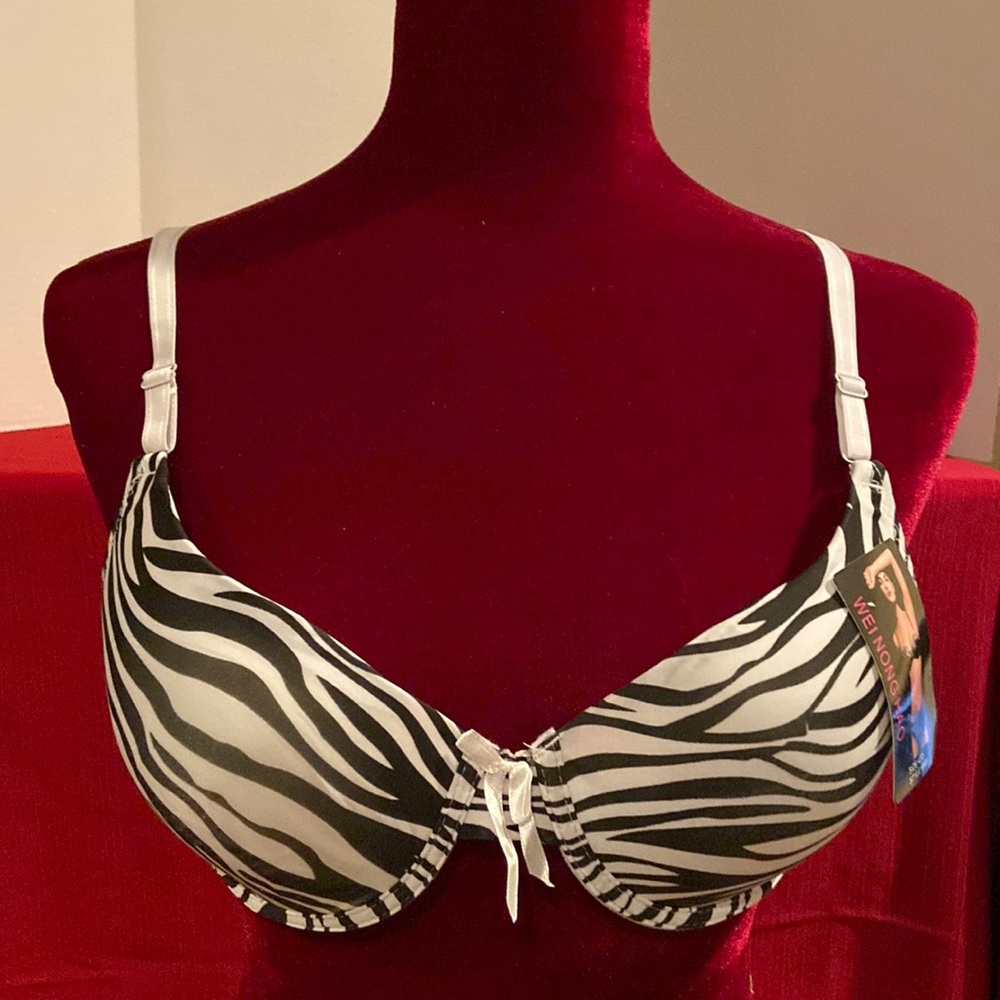 Bundle of 3 NWT Demi cup bras 42D!